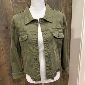 NWOT Hidden Frayed Hem Denim Jacket